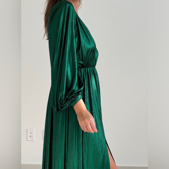 Bronx and Banco XL Zoe Emerald Green Gown *No Belt